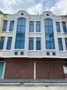 d7060b66-74b1-45c6-9d9f-a33f0a1cea17